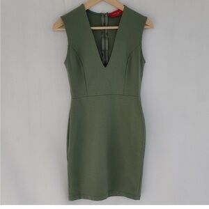 Akira Green V-Neck Sheath Mini Dress Sleeveless Cocktail